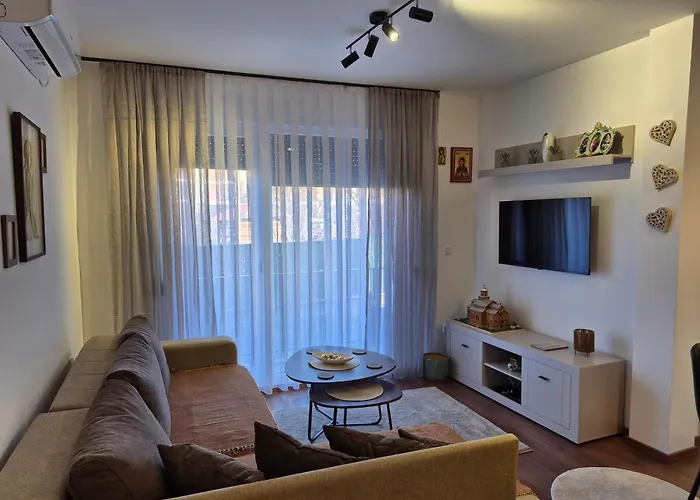 アパート Avram *